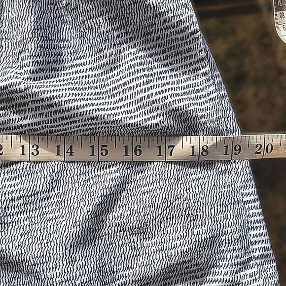 Perry Ellis Printed Swim Shorts abstract blue on white stripe - Picture 9 of 15